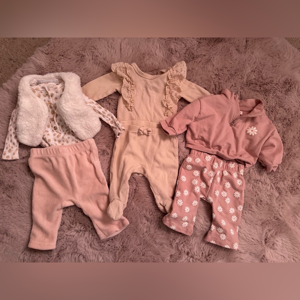 Kids One Piece Set in Pink and Cream